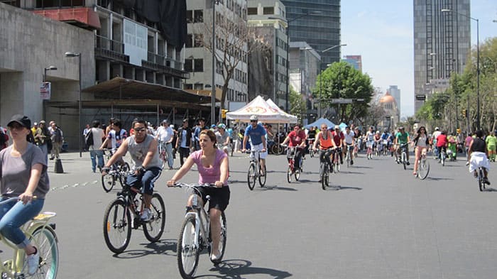Mexico City Ciclovía. Image credit: 8 80 Cities